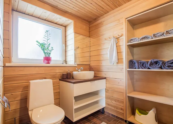 Vellavere Guest House بيت للعطل