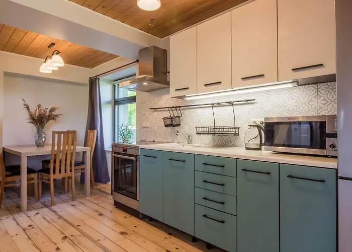 Vellavere Guest House بيت للعطل Vellavere