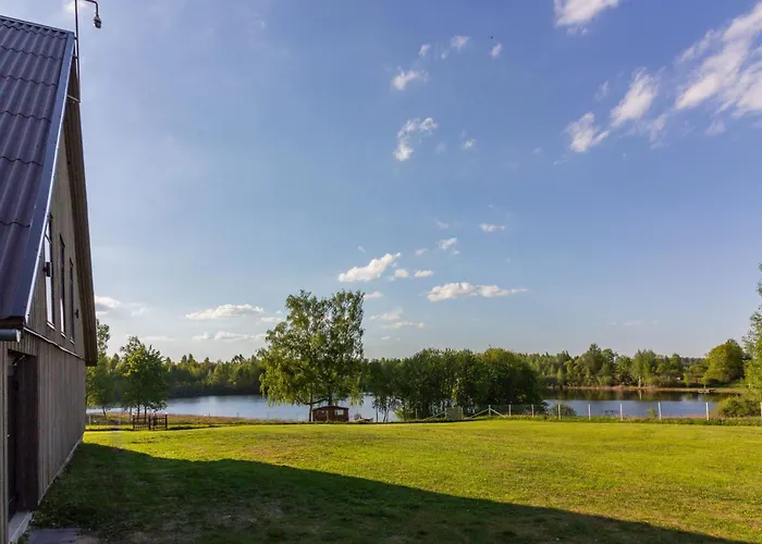 Vellavere Guest House بيت للعطل